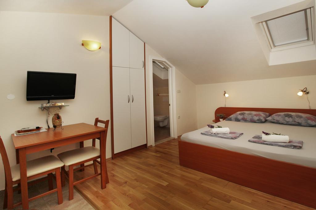 Apartments Caralipeo Μακάρσκα Δωμάτιο φωτογραφία