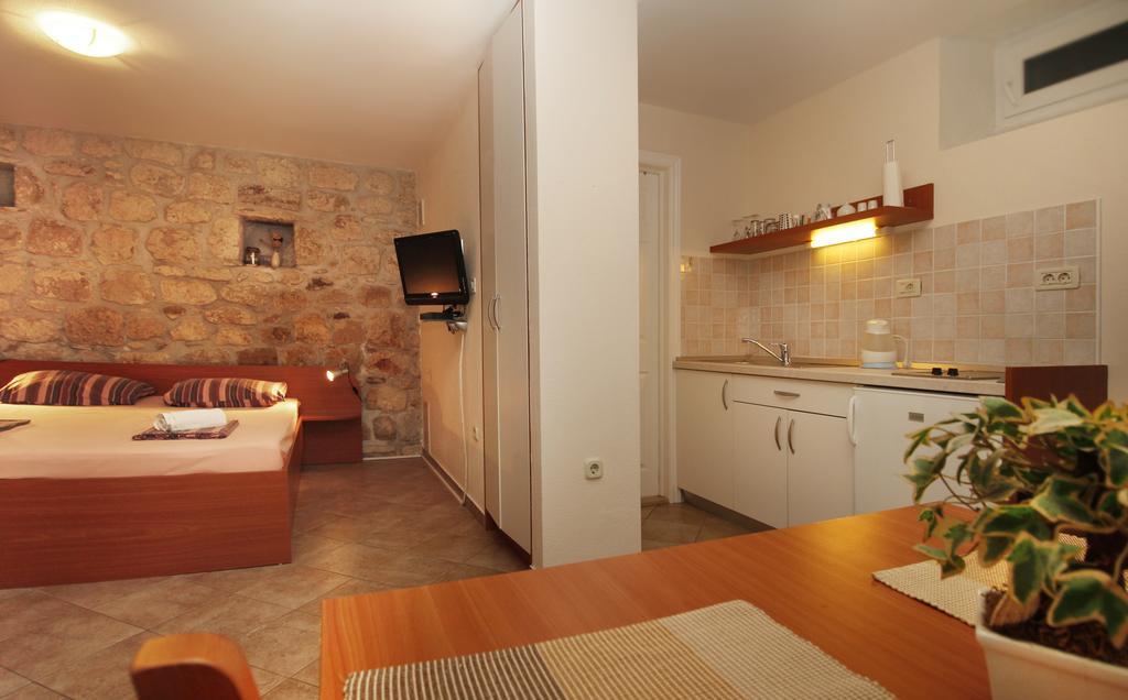 Apartments Caralipeo Μακάρσκα Δωμάτιο φωτογραφία